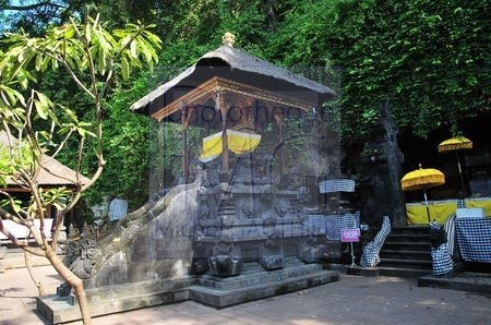 Goa Lawah (Bali)