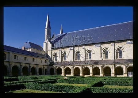 Fontvraud l'Abbaye (Maine et Loire)